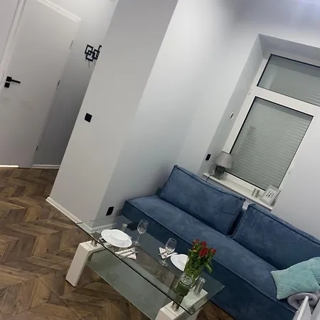 Lux Apartament 公寓
